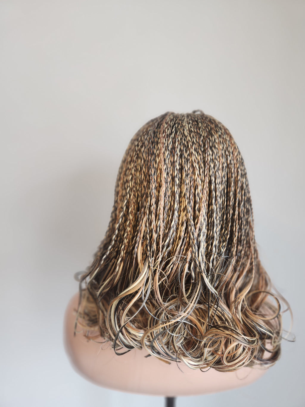 Shiela - Mixed Blonde French Curls