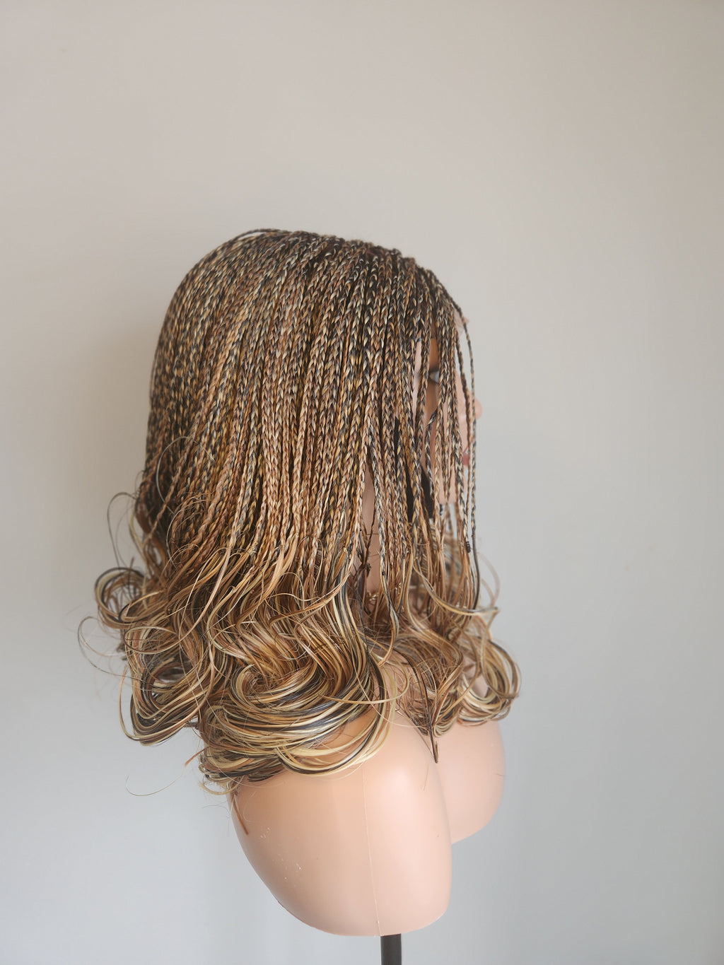 Shiela - Mixed Blonde French Curls